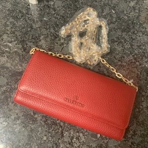 V Valentino Wallet on Chain